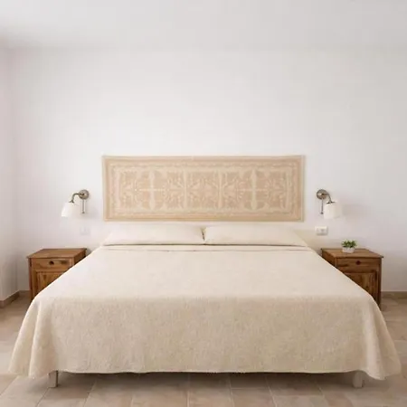 Appartamento Residenza Abbaechelu T6 2 Bedroom Sleeps 6 Unit 1 *